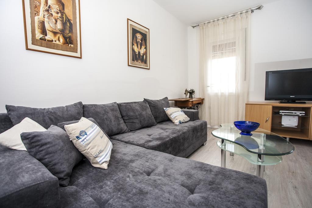 Apartman Daria Apartment Split Bagian luar foto